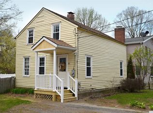 8 Railroad Ave, Kinderhook, NY 12106