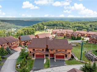 403 Southwind Cir, Champion, PA 15622