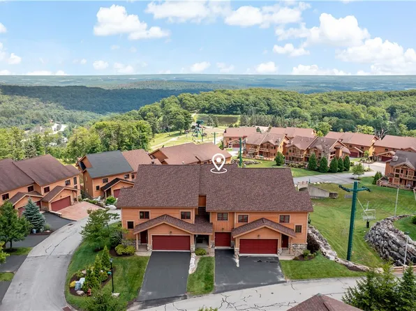 403 Southwind Cir, Champion, PA 15622