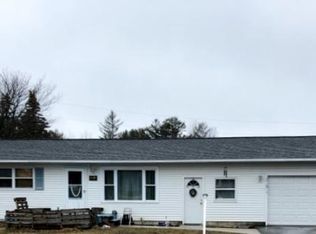 810 S Lawn St, Alpena, MI 49707