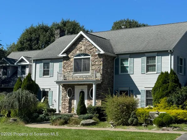 255 Gwen Elaine Ln, Falls, PA 18615