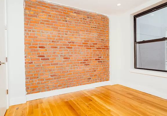 5th image of 115 S 2nd St #25