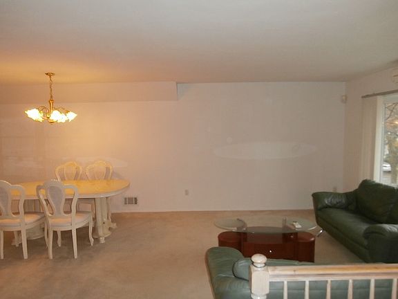 3rd image of 92 Ramapo Ave