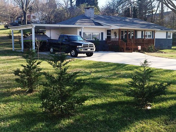 3rd image of 1210 Old North Kentucky St