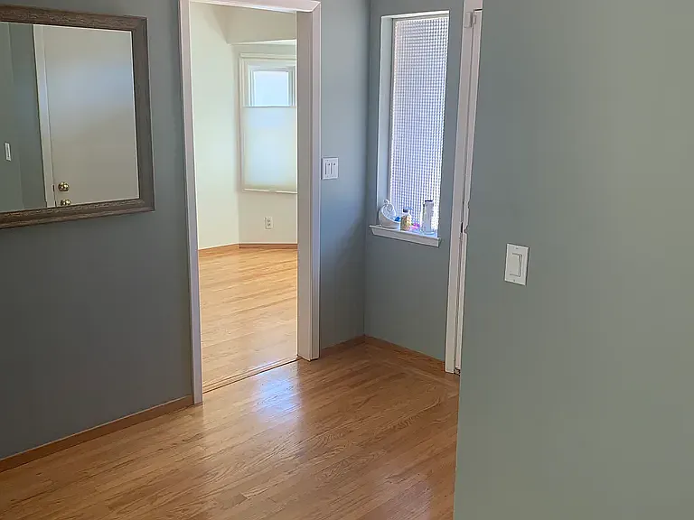 3 bed, 1334 sqft, $6,100 — Photo 4