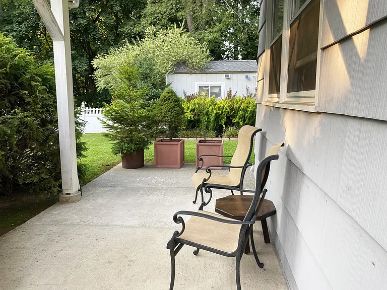 320 Washington Ave #1 — Photo 12