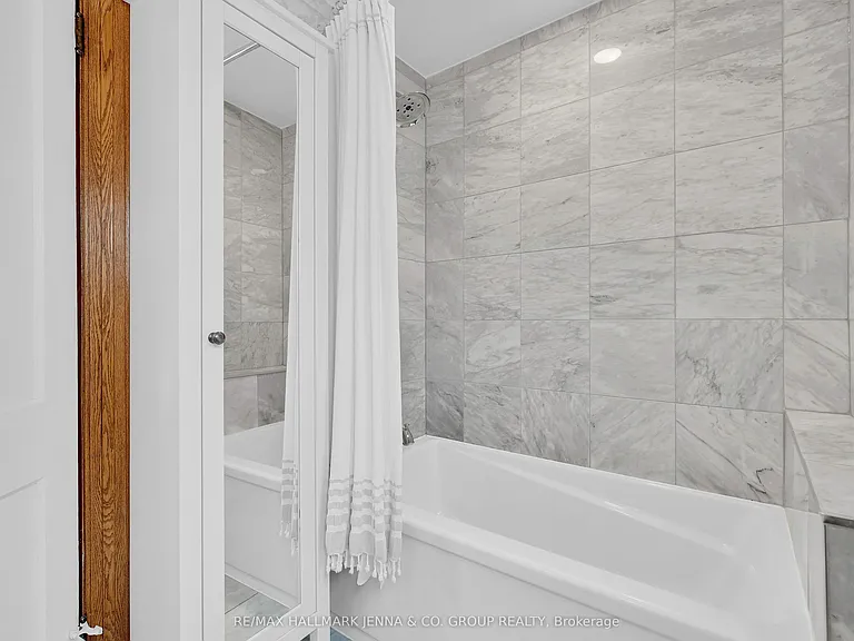 50 Willard St — Photo 30