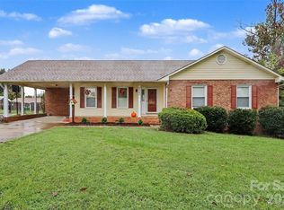 2040 London Rd, Mooresville, NC 28115