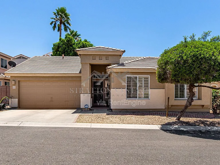 6631 E Rhodes St — Photo 1