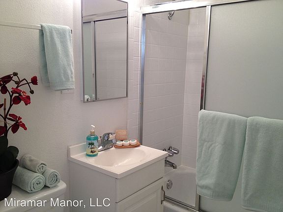 3rd image of 3725 Miramar Way APT 5
