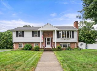 51 Opechee Dr, Bristol, RI 02809