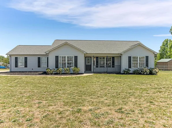 1105 Robbs School Rd, Gaffney, SC 29341