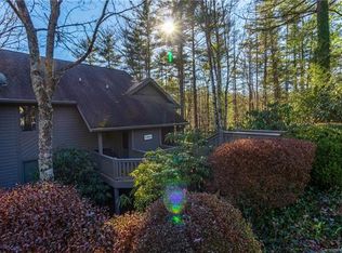 24 S River Park Villas Dr #D, Sapphire, NC 28774
