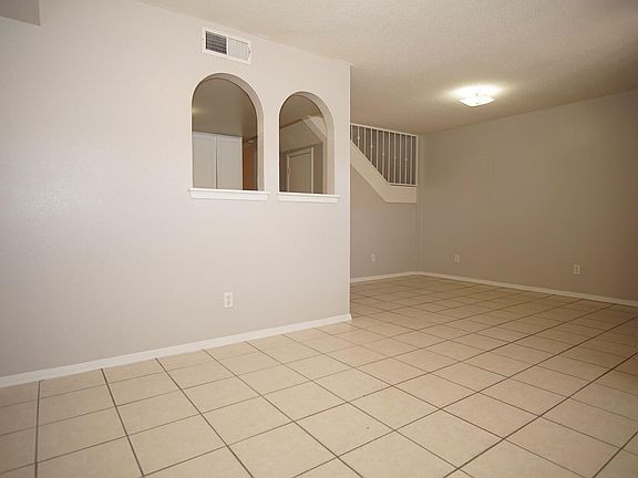 2nd image of 11021 Aqua Ct