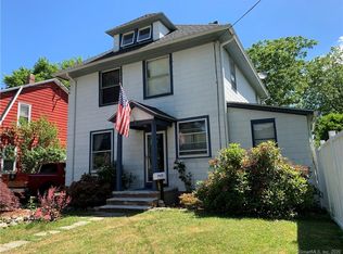 33 Avon St, Milford, CT 06461