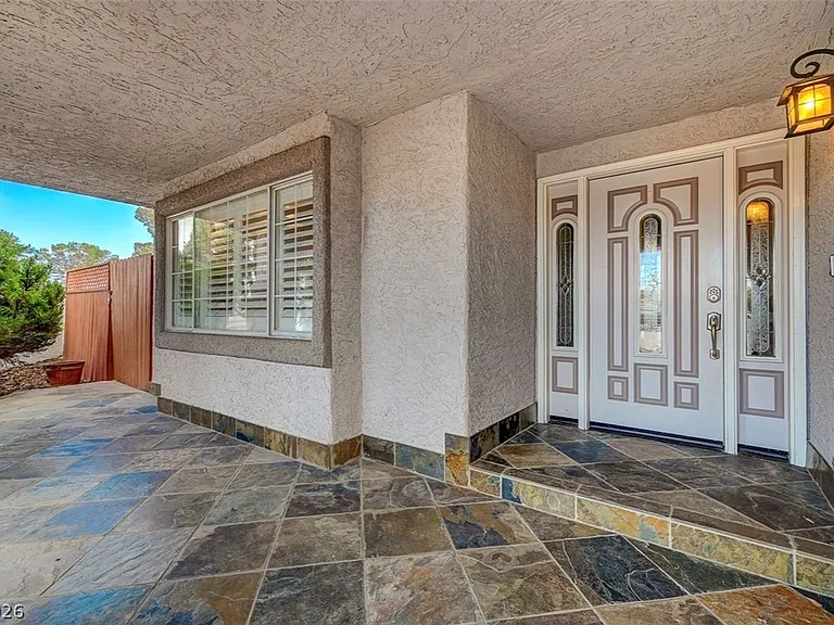 3880 Leisure Ln — Photo 1