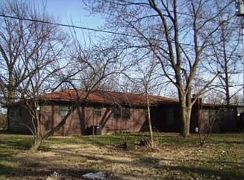 2nd image of 129 S Acorn Dr