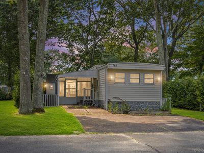 703 Fresh Pond Road, Calverton, NY, 11933