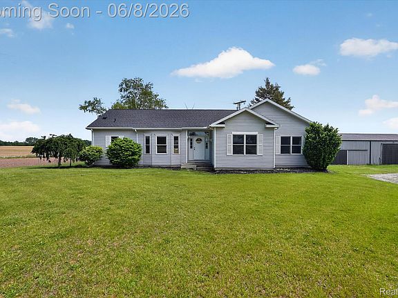 3rd image of 2769 Higgins Rd