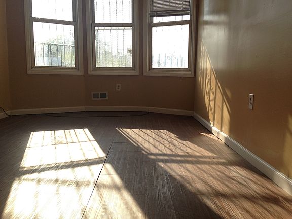4th image of 118 Badger Ave APT 1