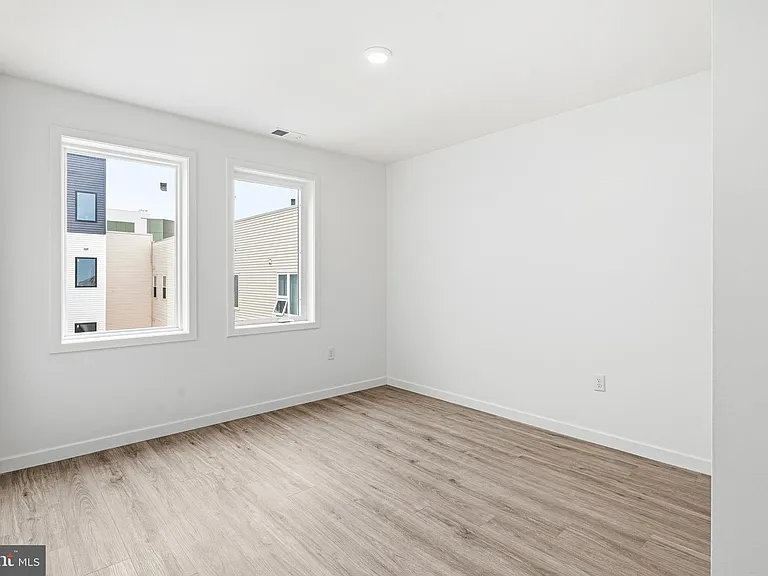 915 N Broad St #17-604 — Photo 6