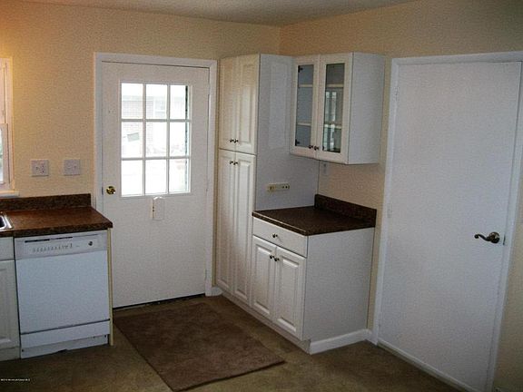 4th image of 1072C Argyll Cir #100C