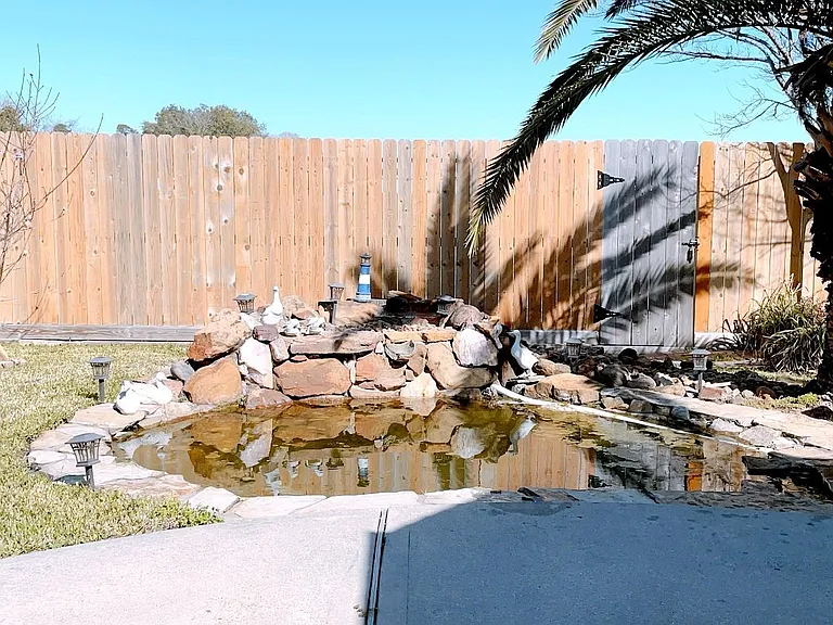 2910 Sandleigh Dr — Photo 25