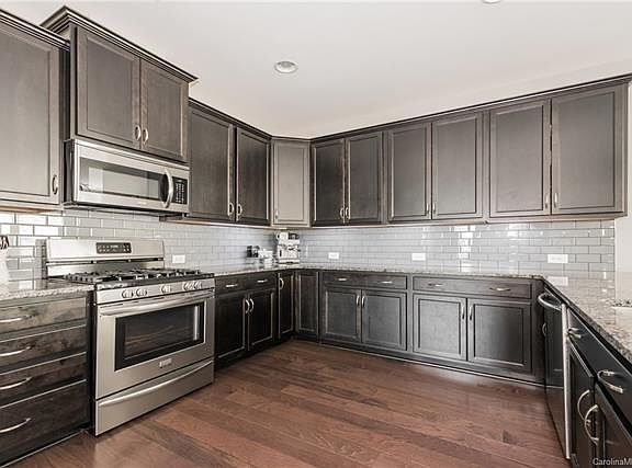 2nd image of 1035 Back Stretch Blvd