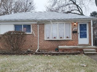 431 Arcola St, Garden City, MI 48135