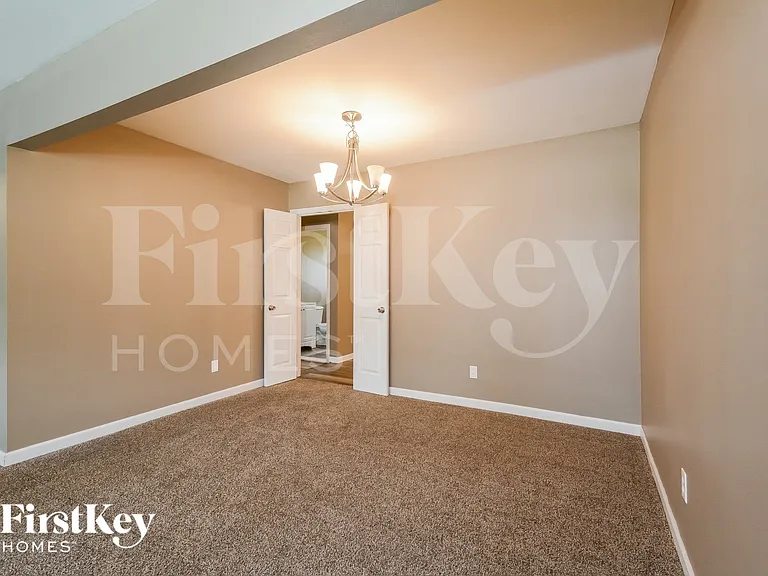 13825 Invicta Dr — Photo 5