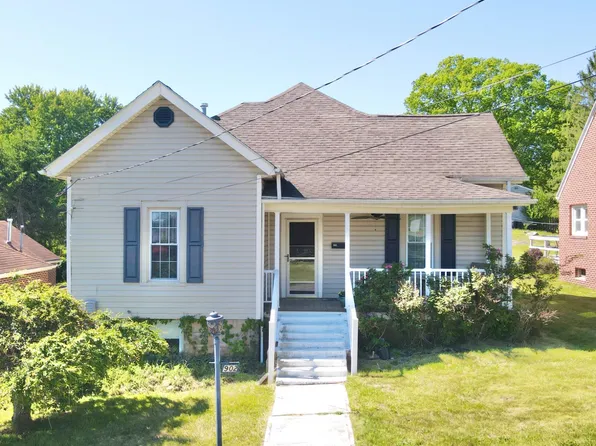 902 Christie Ave, Princeton, WV 24740