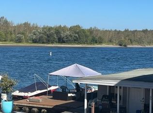 18989 NE Marine Dr #55, Portland, OR