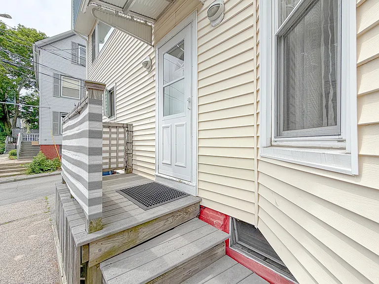 9 Tate St #1 — Photo 4