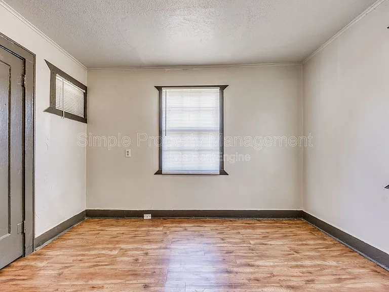 2357 W Park Pl — Photo 15