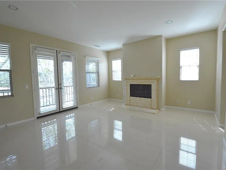 105 Sanctuary — Photo 19