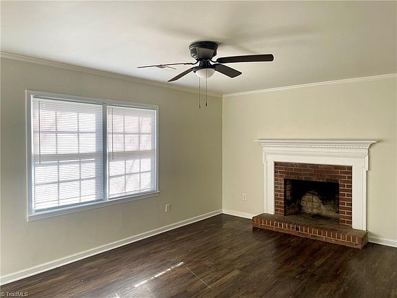 4th image of 2570 Oakcrest Ct