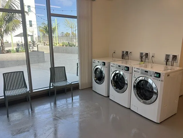 2312 F Ave — Photo 15