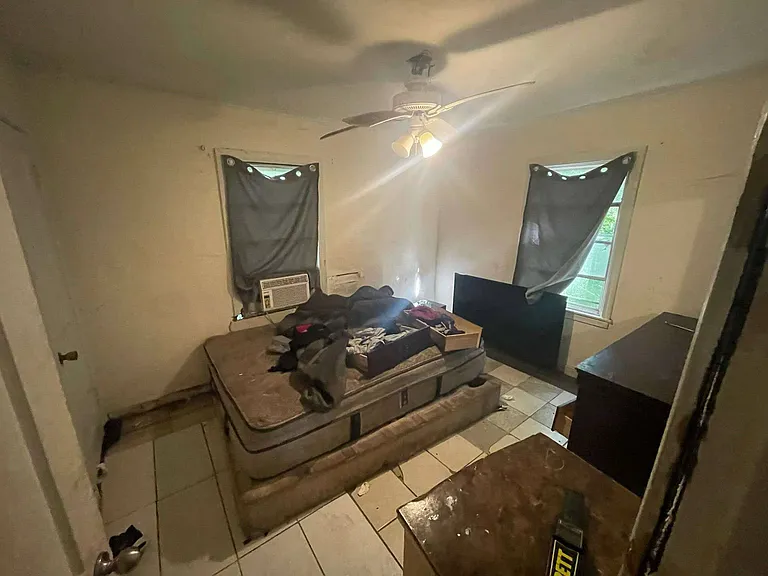 3932 Garland Ave — Photo 2
