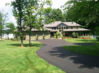 9506 Pendergast Rd, Phoenix, NY 13135