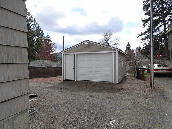 3rd image of 3824 E 31st Ave