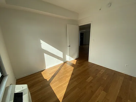 Rented by MySpaceNYC | media 63