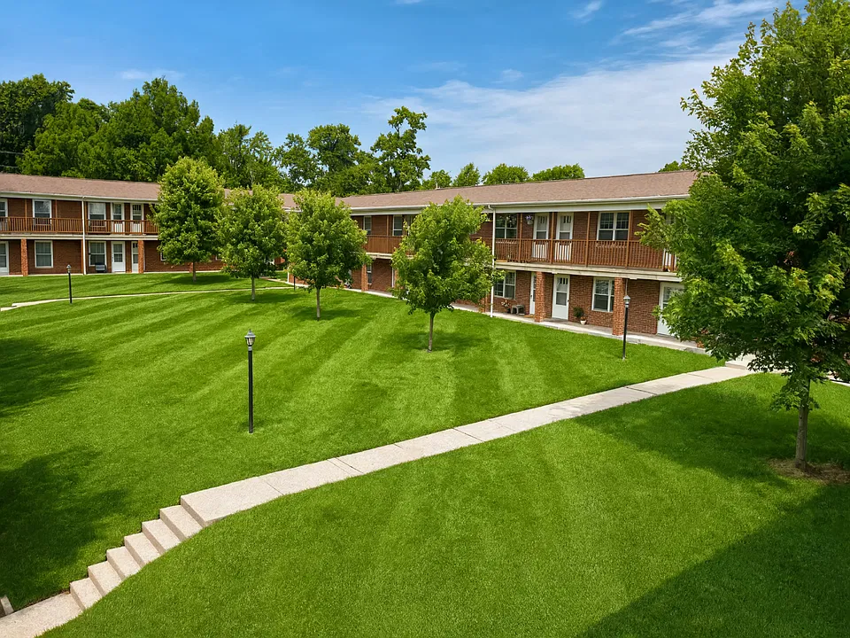 1707 Hinkson Ave #11