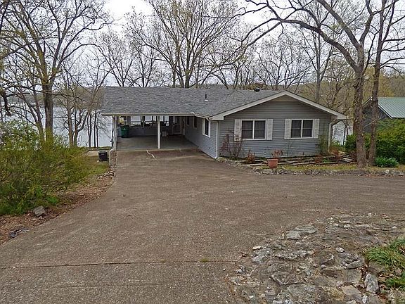 3rd image of 171 W Lakeshore Dr