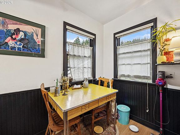 5th image of 2331 SE 70th Ave