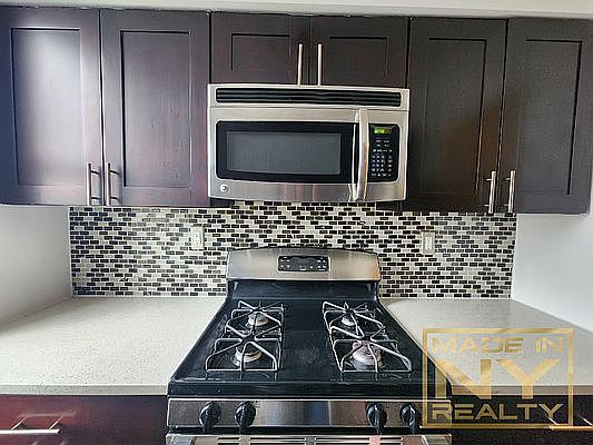 3rd image of 22410 Jamaica Ave APT 6I