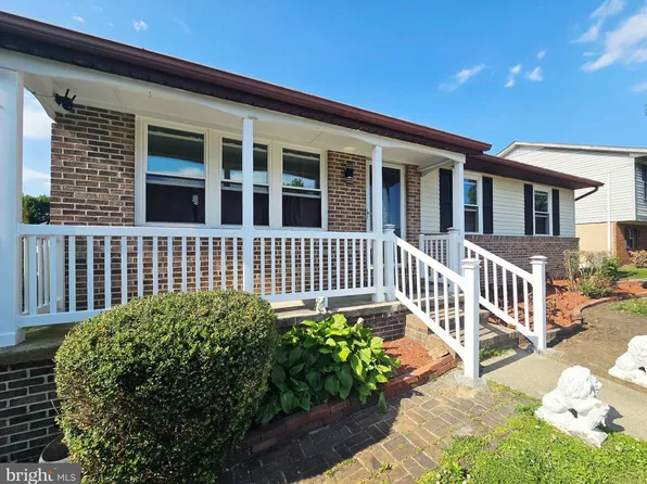 1976 Dominoe Rd, Annapolis, MD 21401