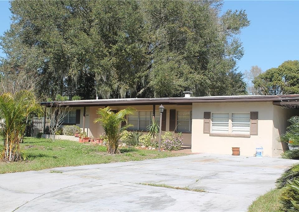 1st image of 116 E Woodland Dr