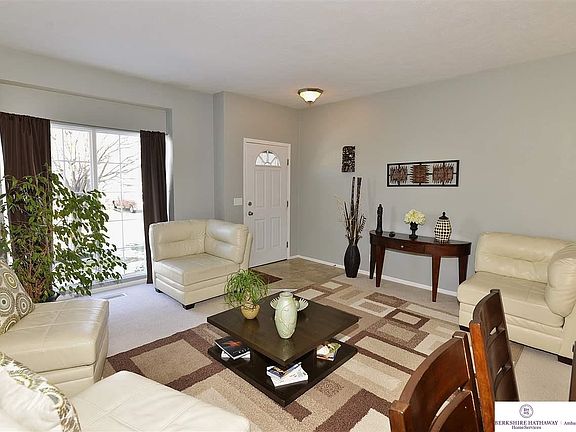 5th image of 14917 Redman Ave