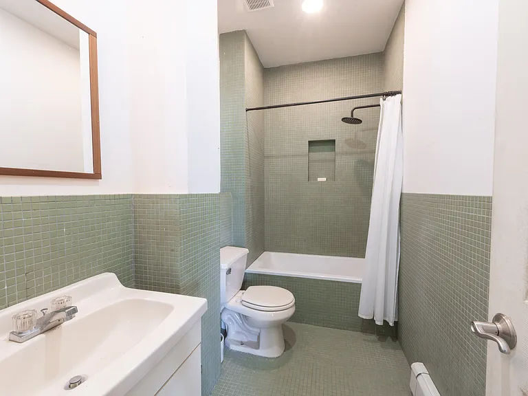541 Gates Ave #3 — Photo 10