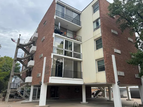 330 W Central Ave APT 4C, El Dorado, KS 67042